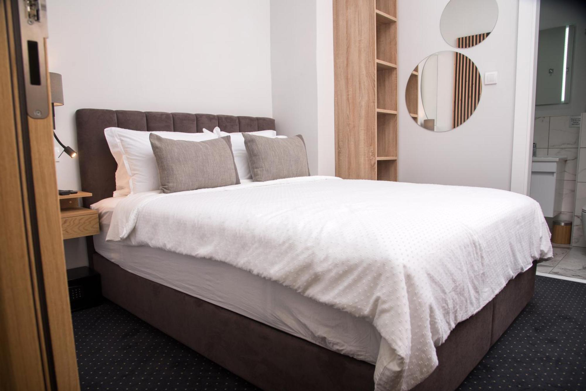 Republic Square Luxury Suites Beograd Eksteriør billede