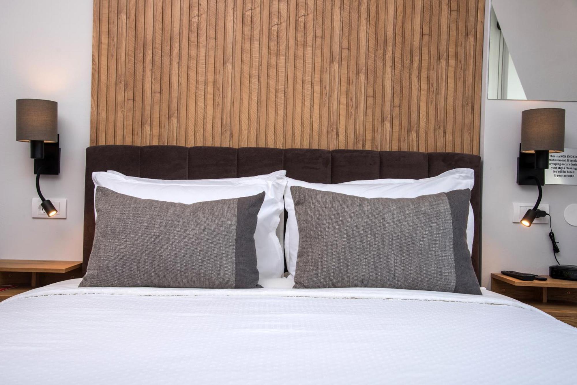 Republic Square Luxury Suites Beograd Eksteriør billede